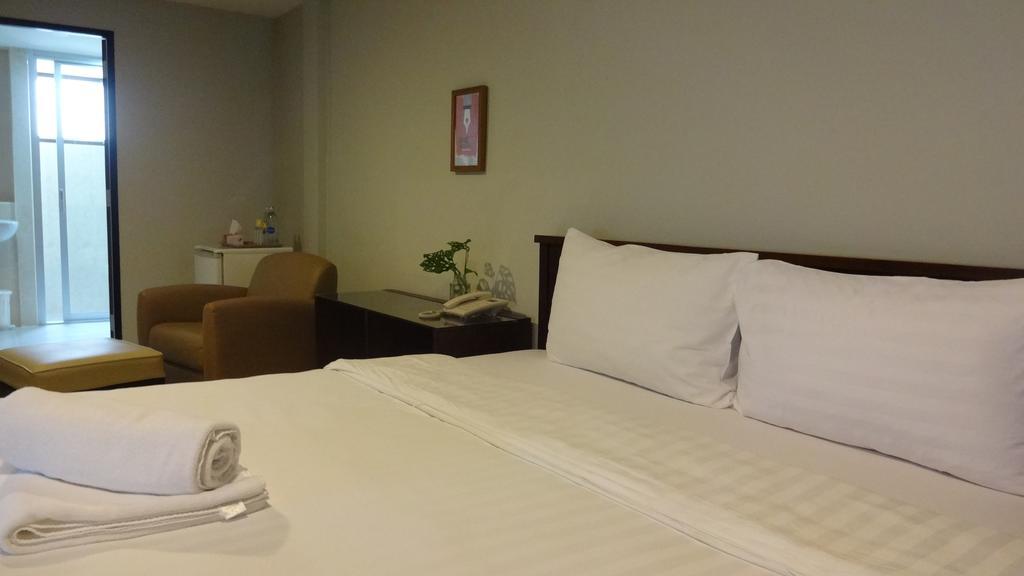 Mango Bedroom Inn Bangkok Extérieur photo