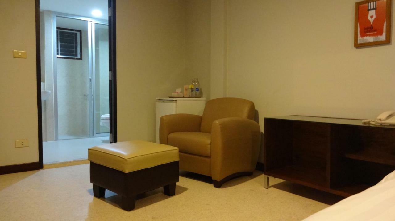 Mango Bedroom Inn Bangkok Extérieur photo